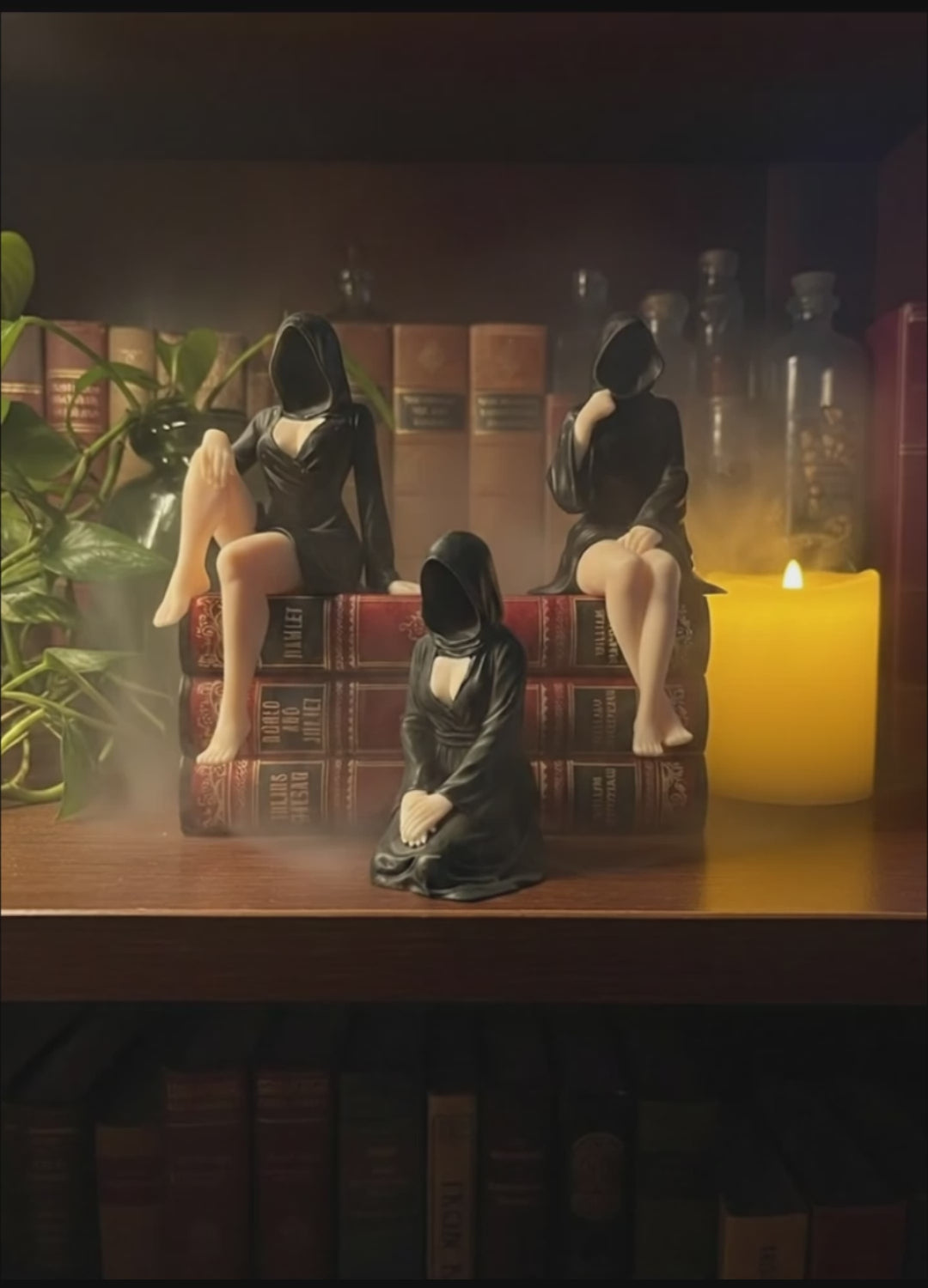 Gesichtslose Kapuze Figur - Mysteriöse Statue für Regal Dekor, Dunkle Ästhetische Skulptur, Halloween Gothic Dekoration Geschenk